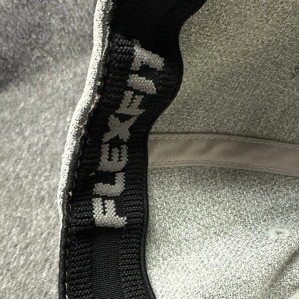 The North Face Trucker Hat Grey Heritage Patch Snapback Flexfit 110 Mesh‎